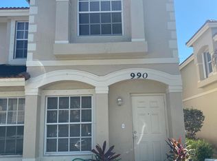 990 Summit Lake Dr, West Palm Beach, FL 33406