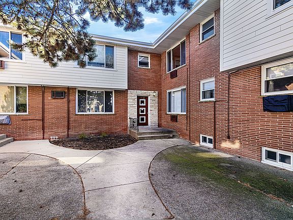 2nd image of 1533 Bonnie Brae Pl APT 3
