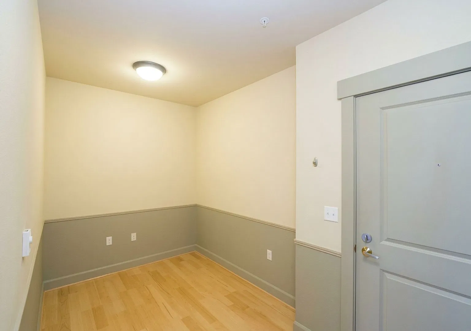 1bd/1ba Issaquah Condo — Photo 3