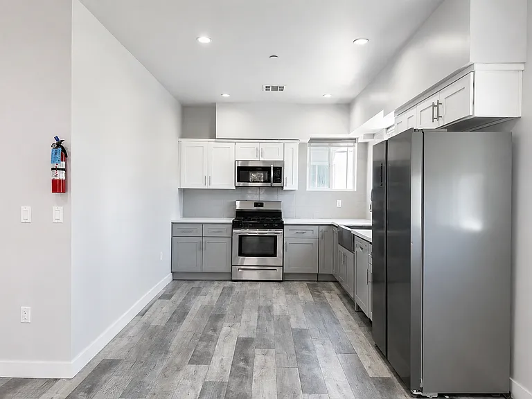 Case Townhomes — Photo 17