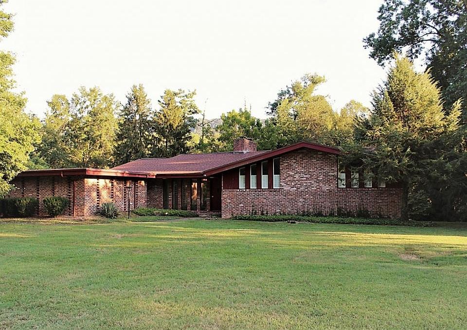 1st image of 2021 Westwind Dr