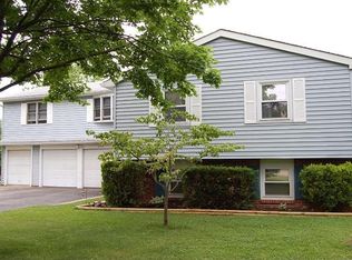 6149 Doe Haven Dr, Farmington, NY 14425