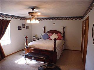 3rd image of 107 Tiffany Ln