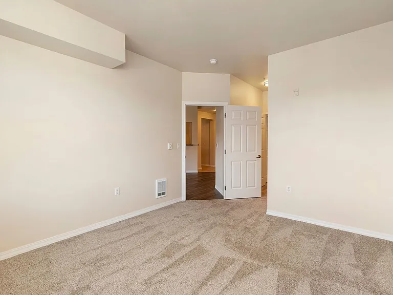 The Fulton Apartments — Photo 16