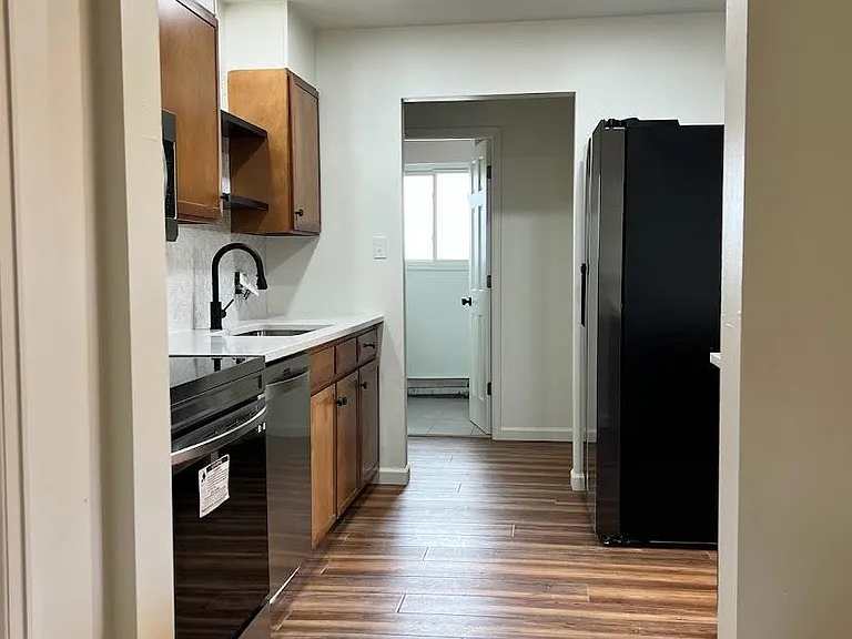 6215 S Sterne Pkwy — Photo 4