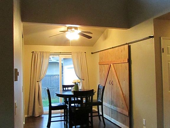 4th image of 1721 S E Street