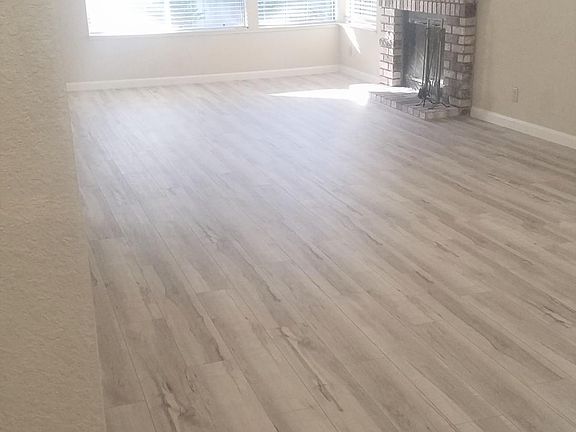 Living/Great Room with fireplace