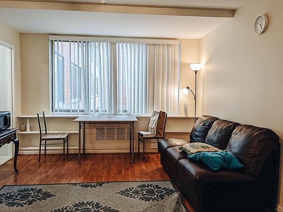 2nd image of 1101 Arlington Blvd