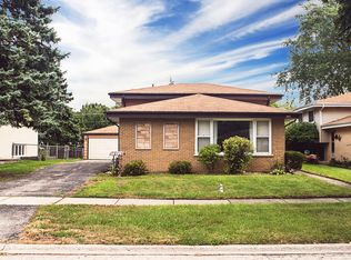 1471 Phoenix Dr, Des Plaines, IL 60018