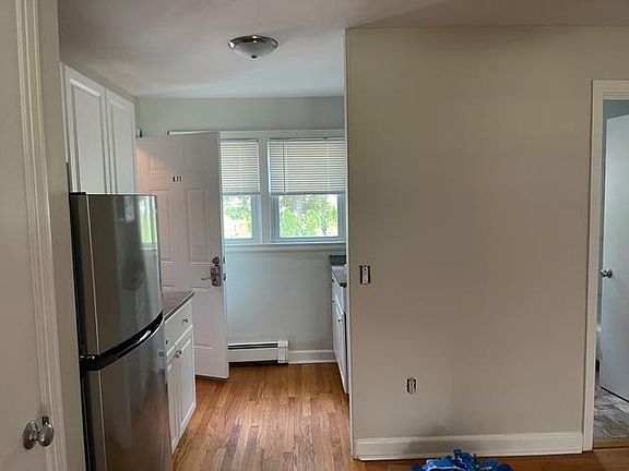 4th image of 51 Elm St APT K