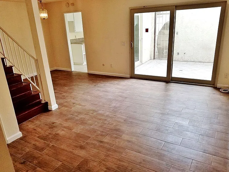 1533 S Del Mar Ave #K — Photo 3