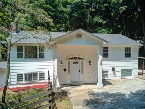 50 Carroll Avenue, Norwich, CT 06360