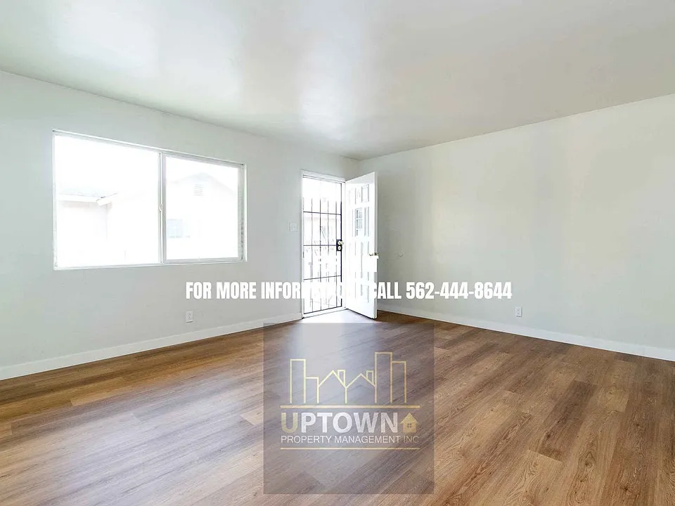 9605 Elizabeth Ave