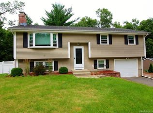 91 Ferraro Dr, Bristol, CT 06010
