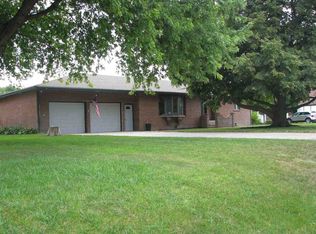 801 Colany Cir, Shelton, NE 68876