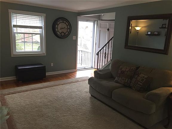 4th image of 60 Iroquois Dr