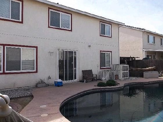 5th image of 416 Pestana Ave