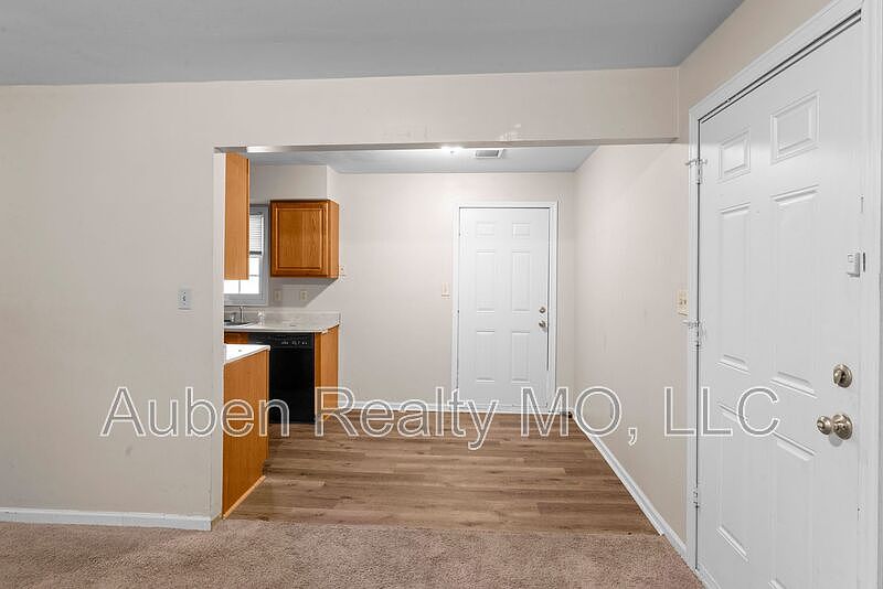 1st image of 8738 E Thompson Ave #B