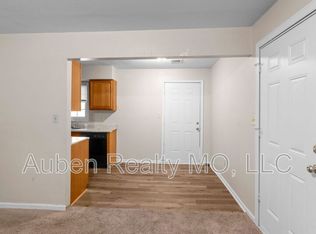 8738 E Thompson Ave #B, Independence, MO 64053