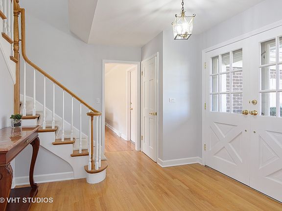 2nd image of 2904 Norway Pine Ln
