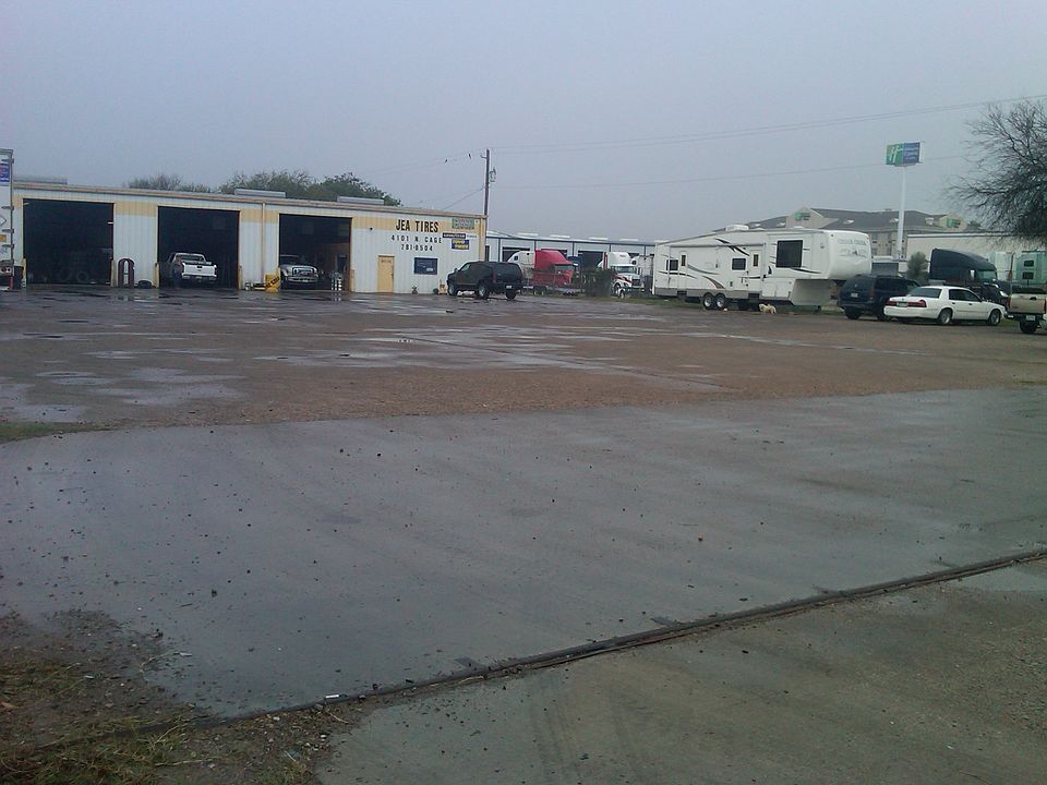 2nd image of 4101 N Cage Blvd