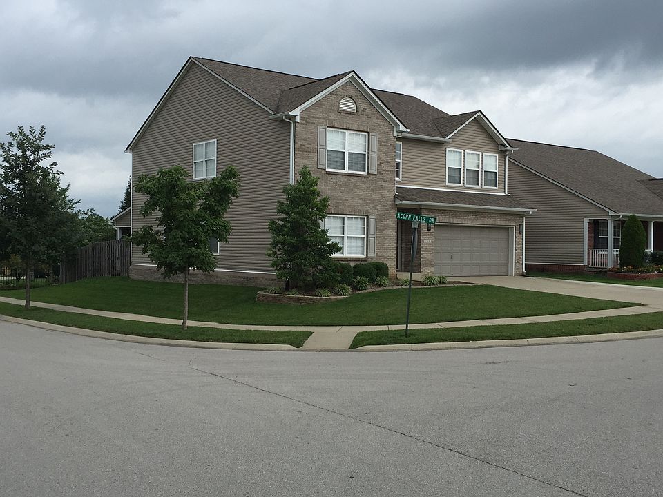1st image of 165 Acorn Falls Dr