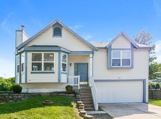 14368 Jamestown Bay Dr, Florissant, MO 63034