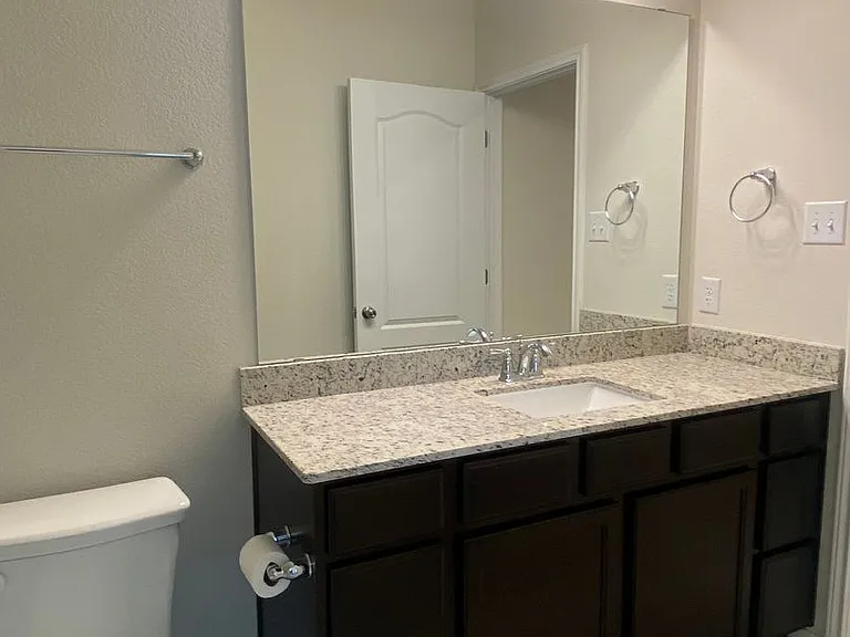 2220 Chia Ct — Photo 26