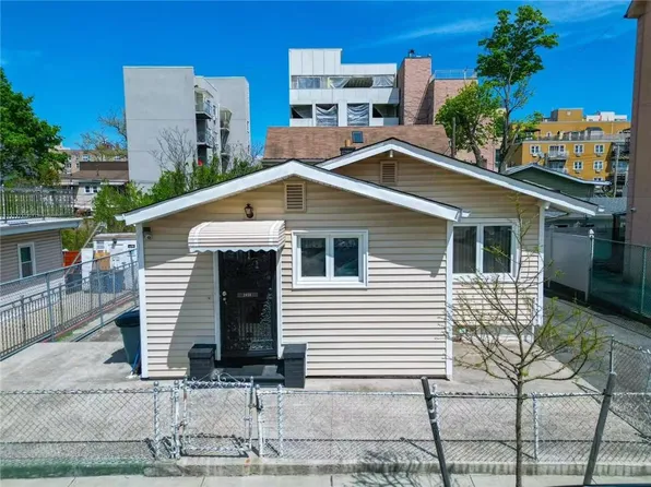 2939 Brighton 3rd St, Brooklyn, NY 11235