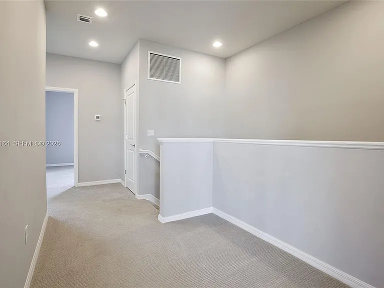 1101 Banyan Dr — Photo 8