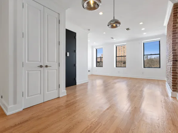 506 East 119th Street PH image 3 of 13