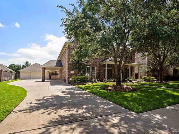 You are going to love the configuration of the 3 car oversized garage and driveway, especially when having family and guests over to visit.