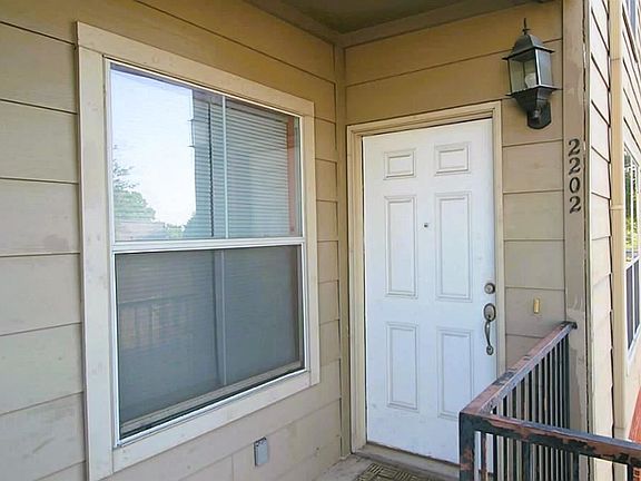 2nd image of 6289 Wilcrest Dr APT 2202