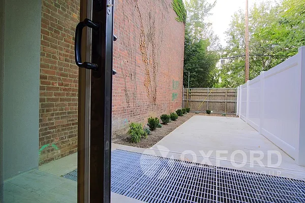 Rented by Oxford Property Group | media 16