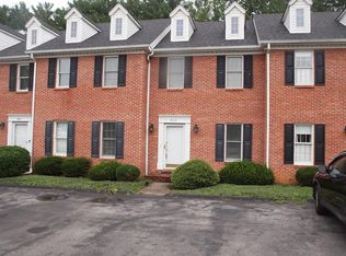 822 Wayne Ave NE, Abingdon, VA 24210