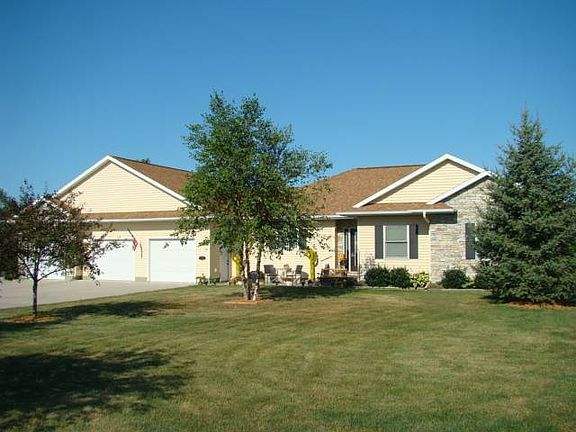 4th image of 760 Lakeview Dr