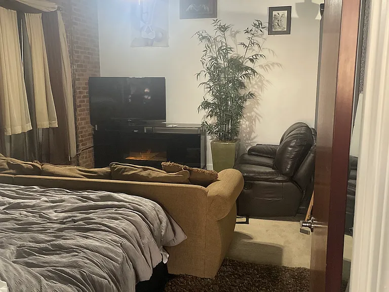 1535 Walnut St #201 — Photo 5
