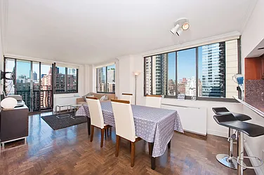 Rented by ER (DO NOT USE)