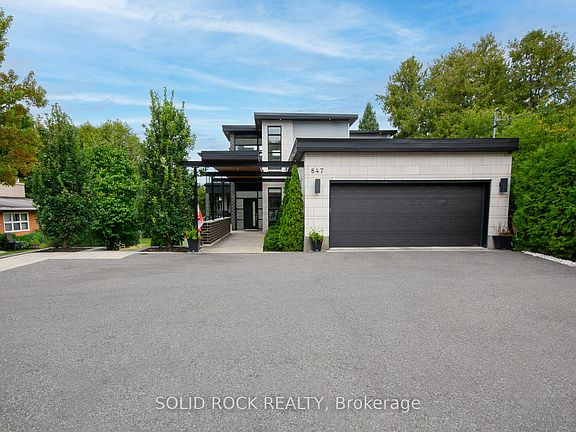 4th image of 847 Walkley Rd