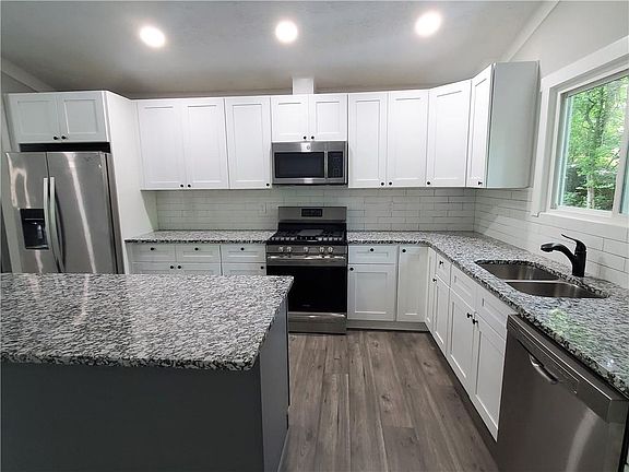 5th image of 1667 Grey Fox Ct