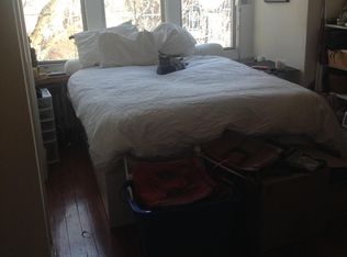 335 S 18th St APT 4R, Philadelphia, PA 19103