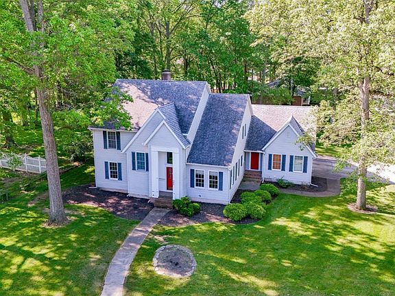 2nd image of 701 Kennedy Dr