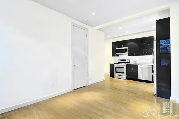 Rented by City Connections Realty | media 48