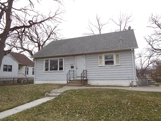 14500 Clinton St photo 1