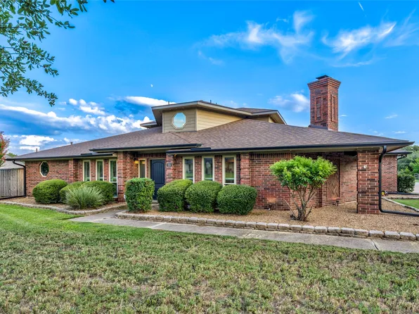 210 Oak Trail Dr, Double Oak, TX 75077