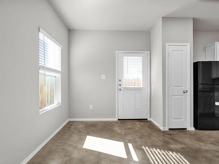 9426 Apple Ridge Ln — Photo 12
