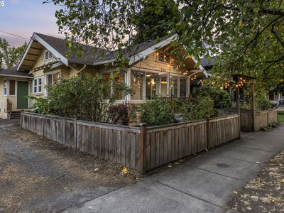 574 W 13th Ave, Eugene, OR, 97401