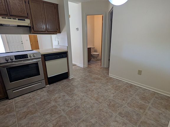 2nd image of 1501 Green Acres Blvd Unit E