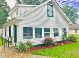 3707 Edgewater Dr, Vermilion, OH 44089