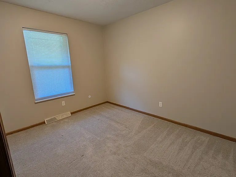 1391 Beechnut Dr — Photo 6